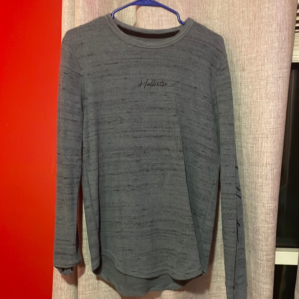 Hollister shirt